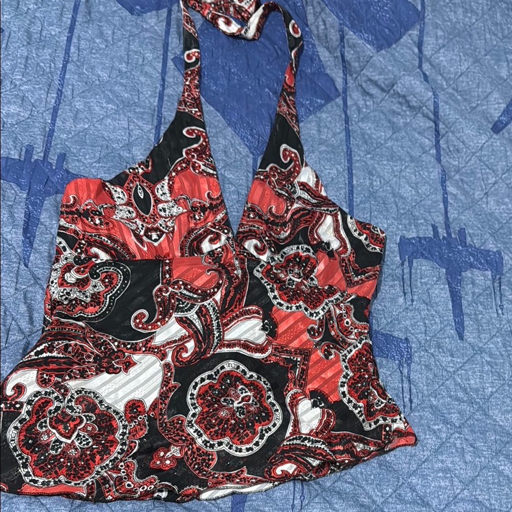 Elegant Floral Camisole - Black and Red